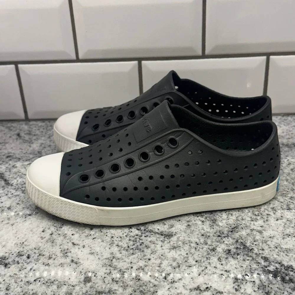 Native Kids Size‎ 3 Jefferson Black Good Waterproof Slip On Perforated Sneakers